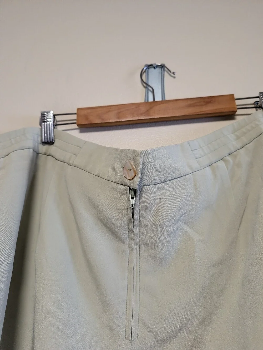 Rena Rowan 100% Silk Straight Skirt Sage Green Size 24W
